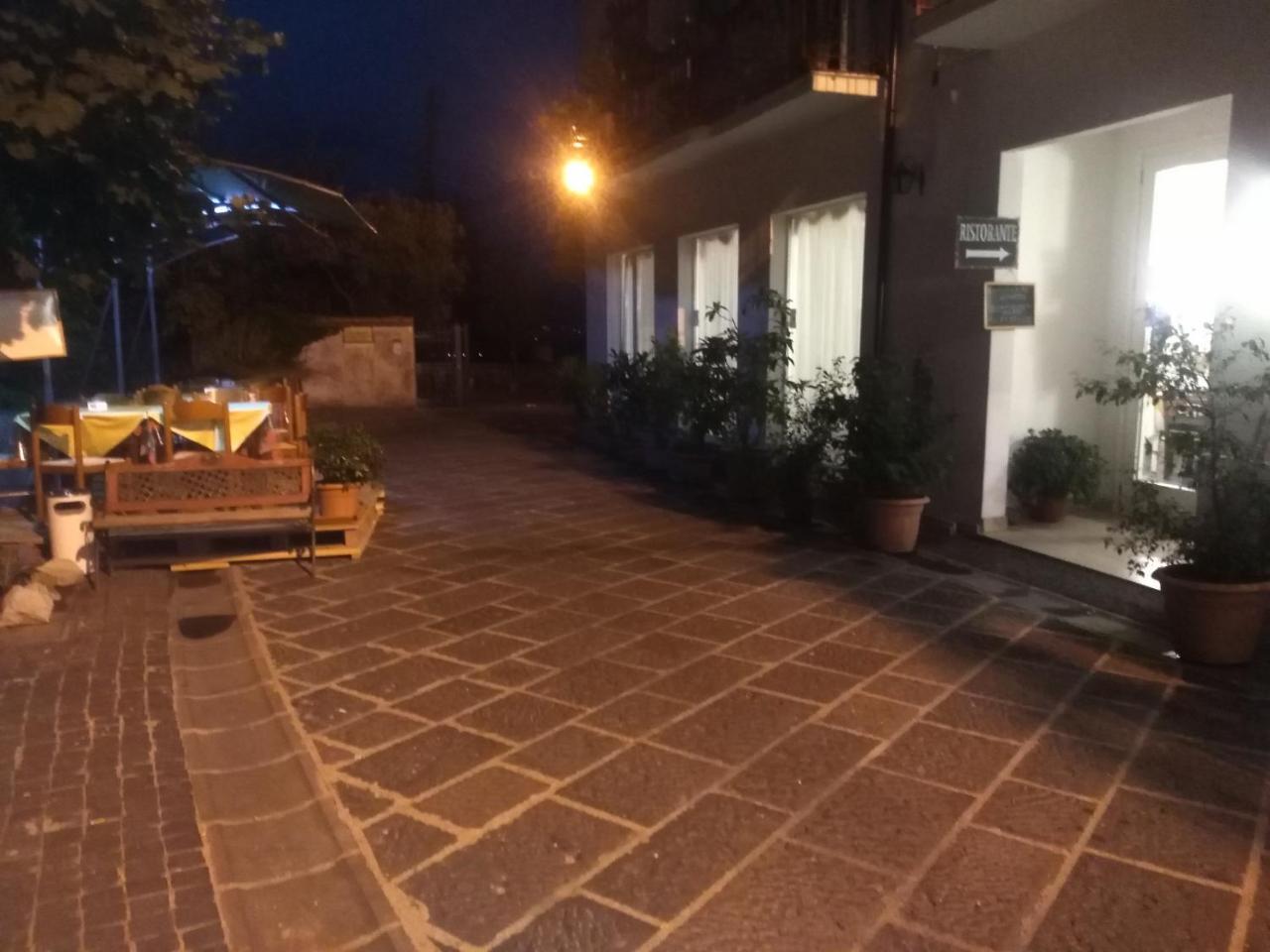 Hotel La Congiura Dei Baroni Teggiano Zewnętrze zdjęcie