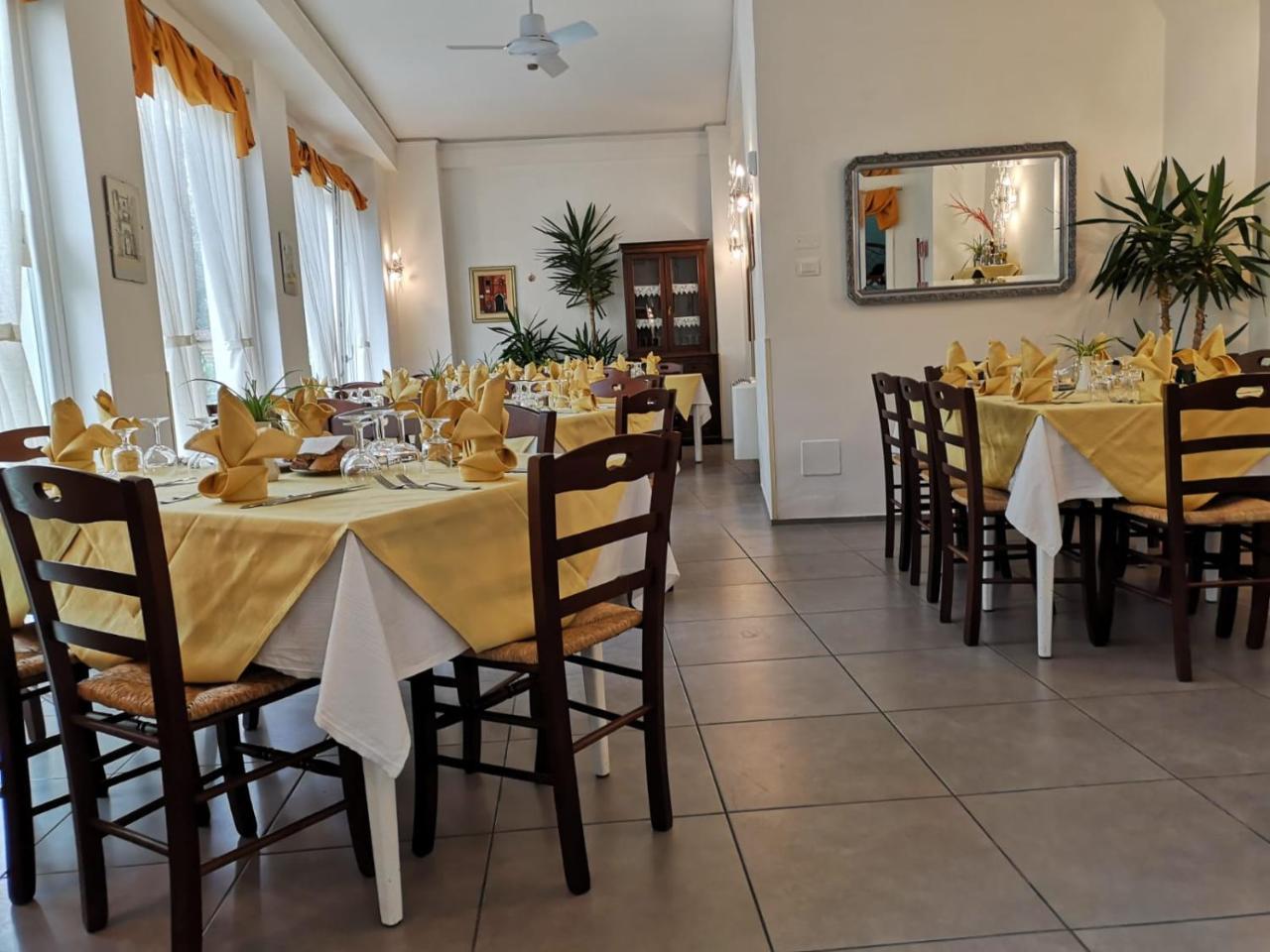 Hotel La Congiura Dei Baroni Teggiano Zewnętrze zdjęcie